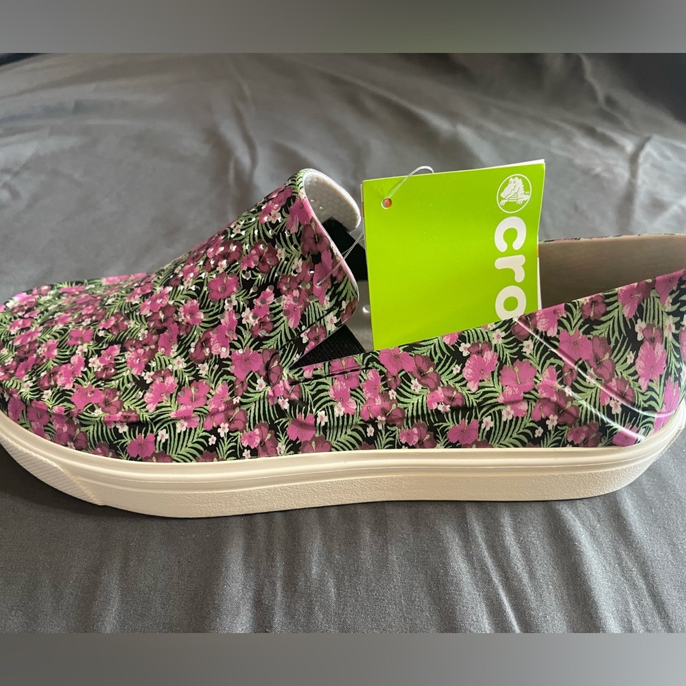 CROCS Floral Pink and Green Loafers 238